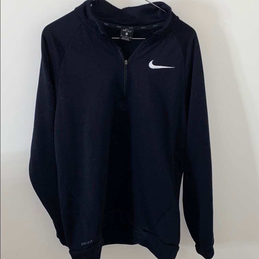QUARTER-ZIPPED NIKE SWEATSHIRT
